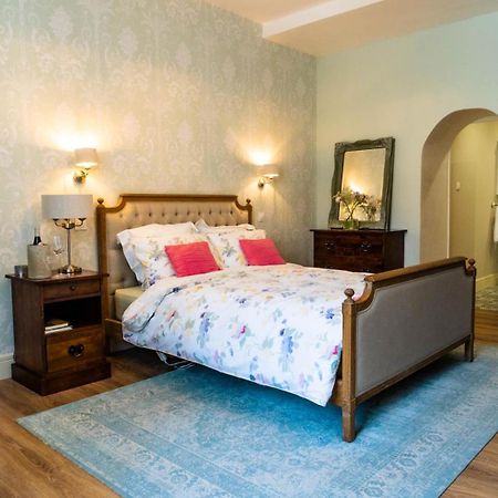 Logis De Tirac Bed & Breakfast Lorignac ภายนอก รูปภาพ