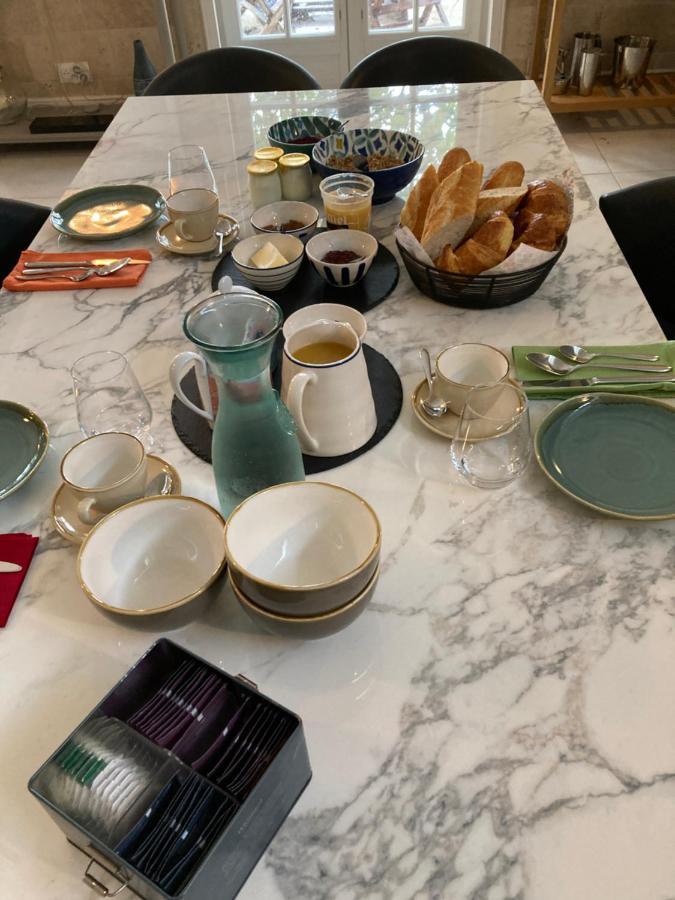 Logis De Tirac Bed & Breakfast Lorignac ภายนอก รูปภาพ