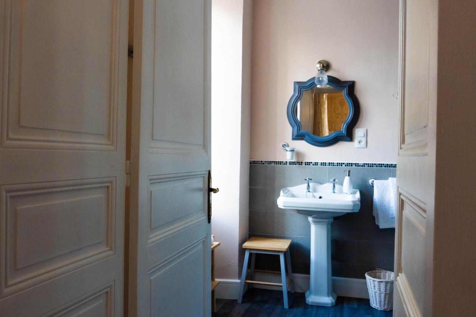 Logis De Tirac Bed & Breakfast Lorignac ภายนอก รูปภาพ