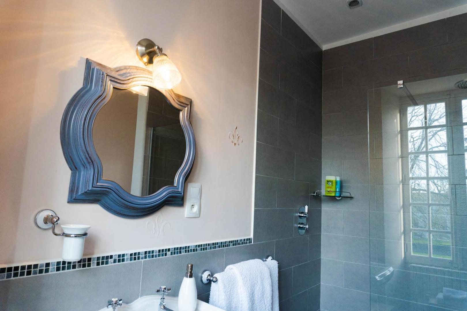 Logis De Tirac Bed & Breakfast Lorignac ภายนอก รูปภาพ